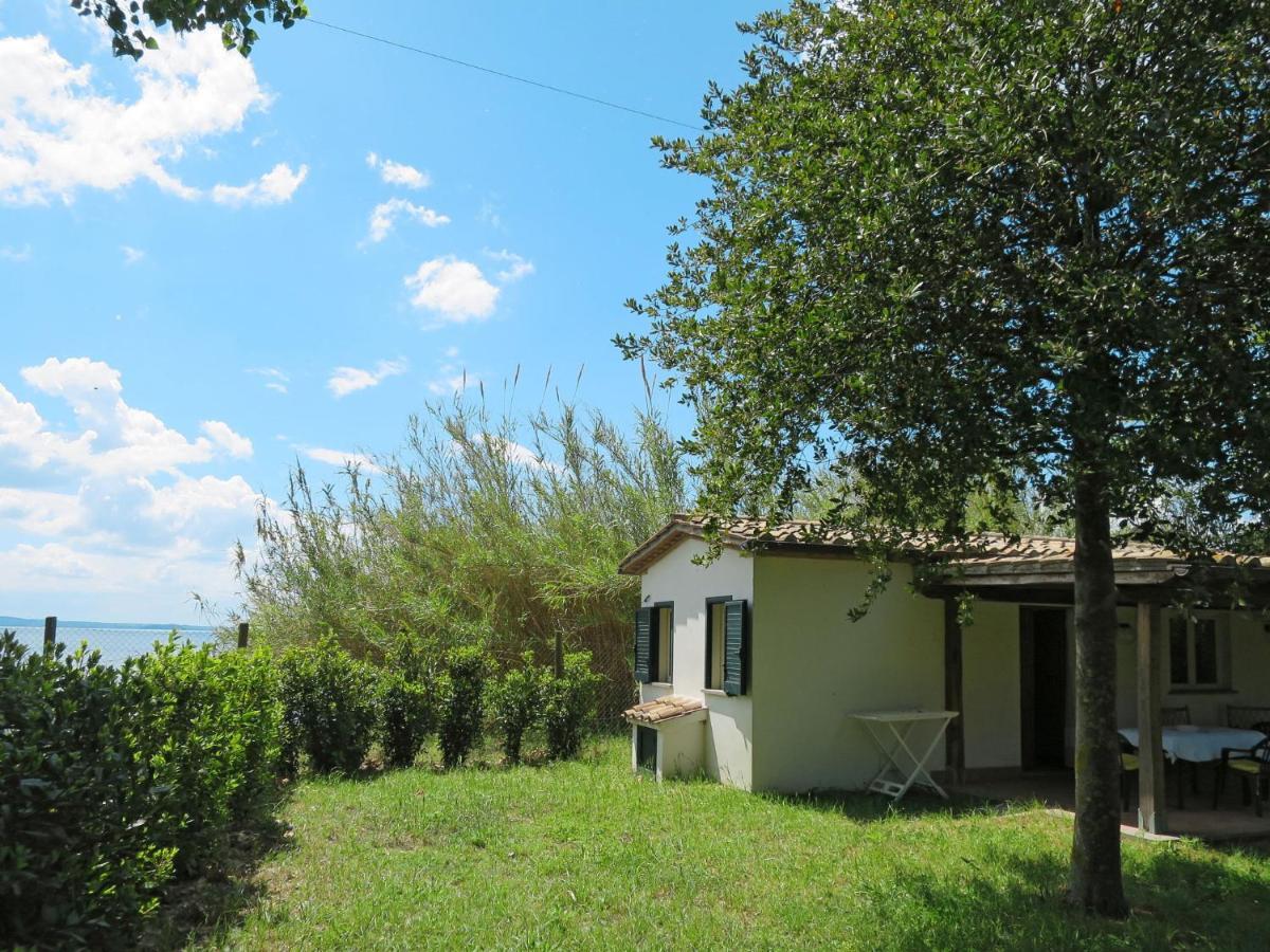 Holiday Home Chalet Del Lago By Interhome Bolsena Exterior photo