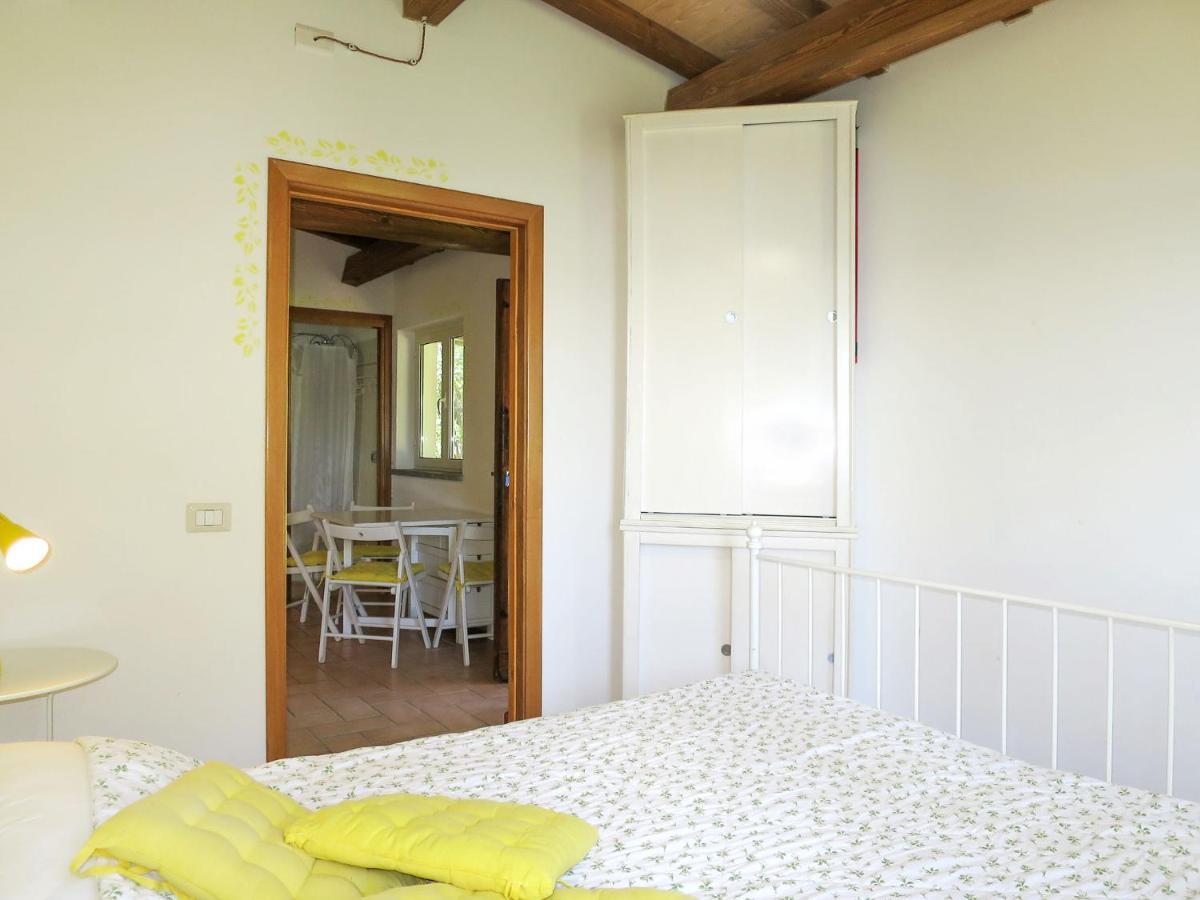 Holiday Home Chalet Del Lago By Interhome Bolsena Exterior photo